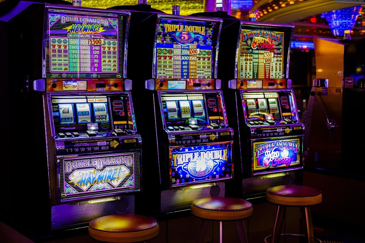 Tampilan layar home aplikasi gudang toto menampilkan pasar Liga 1 dan games slots